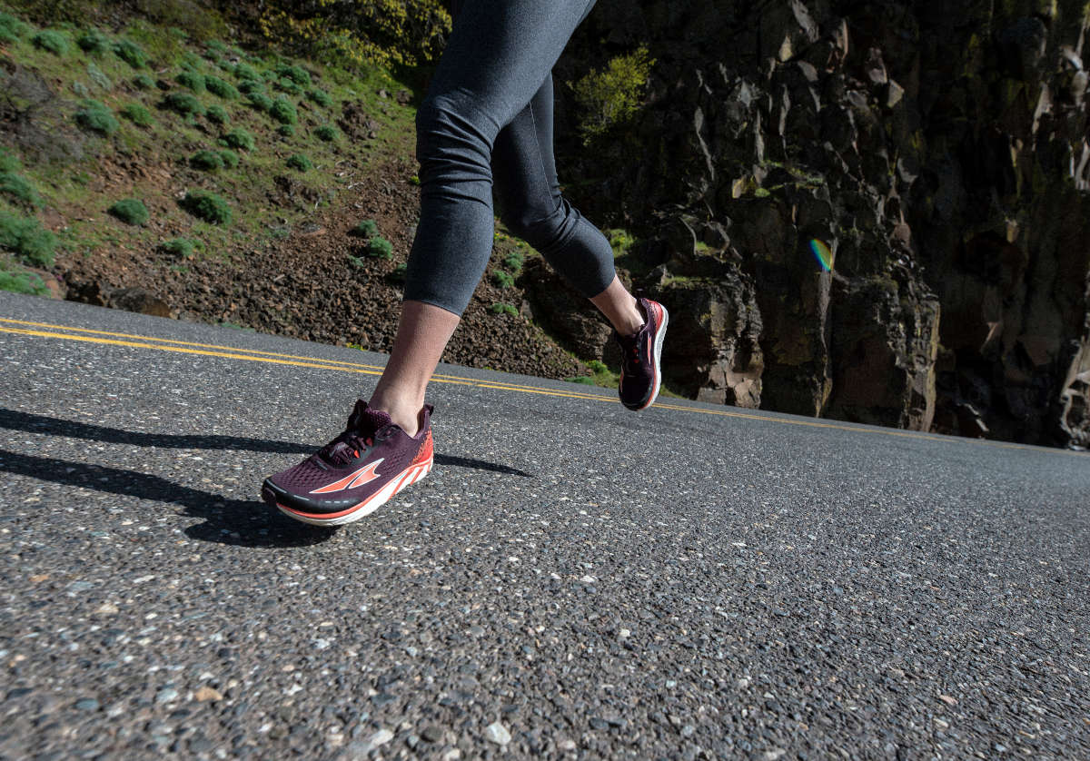 Altra Womens Torin 4 Road Running Shoes E Outdoor