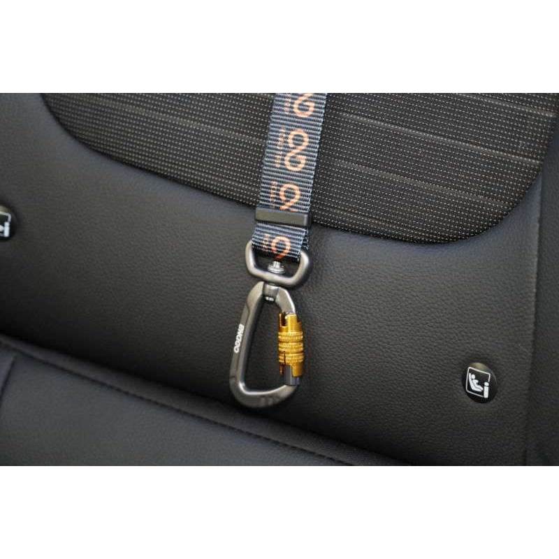 DNA Dogwear Road Trip Head Rest Tether-4
