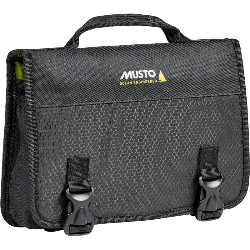 Musto Essential Washbag-1