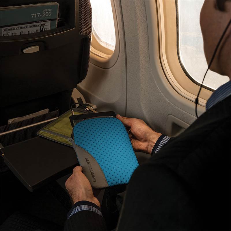Sea to Summit Small Tablet Sleeve-2
